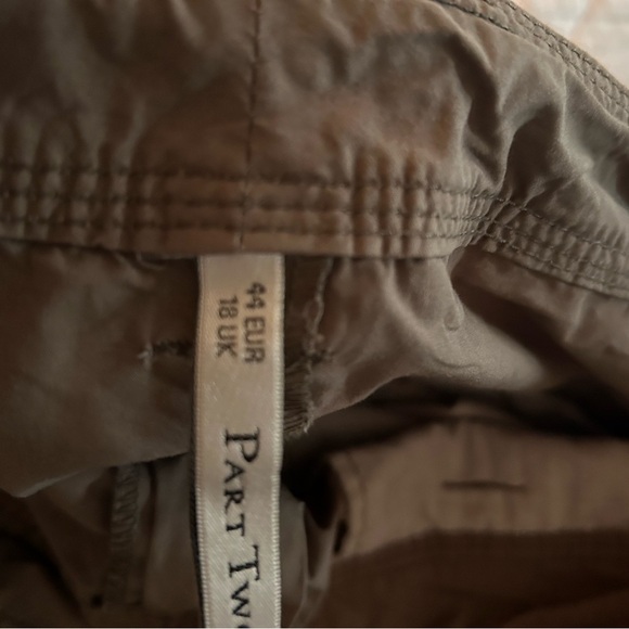 Part Two utility cargo style multiple pockets and zippers- new or like new - Picture 12 of 14